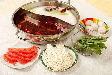 《最恐 -青鬼-》登陆Steam八折优惠 3D恐怖探索